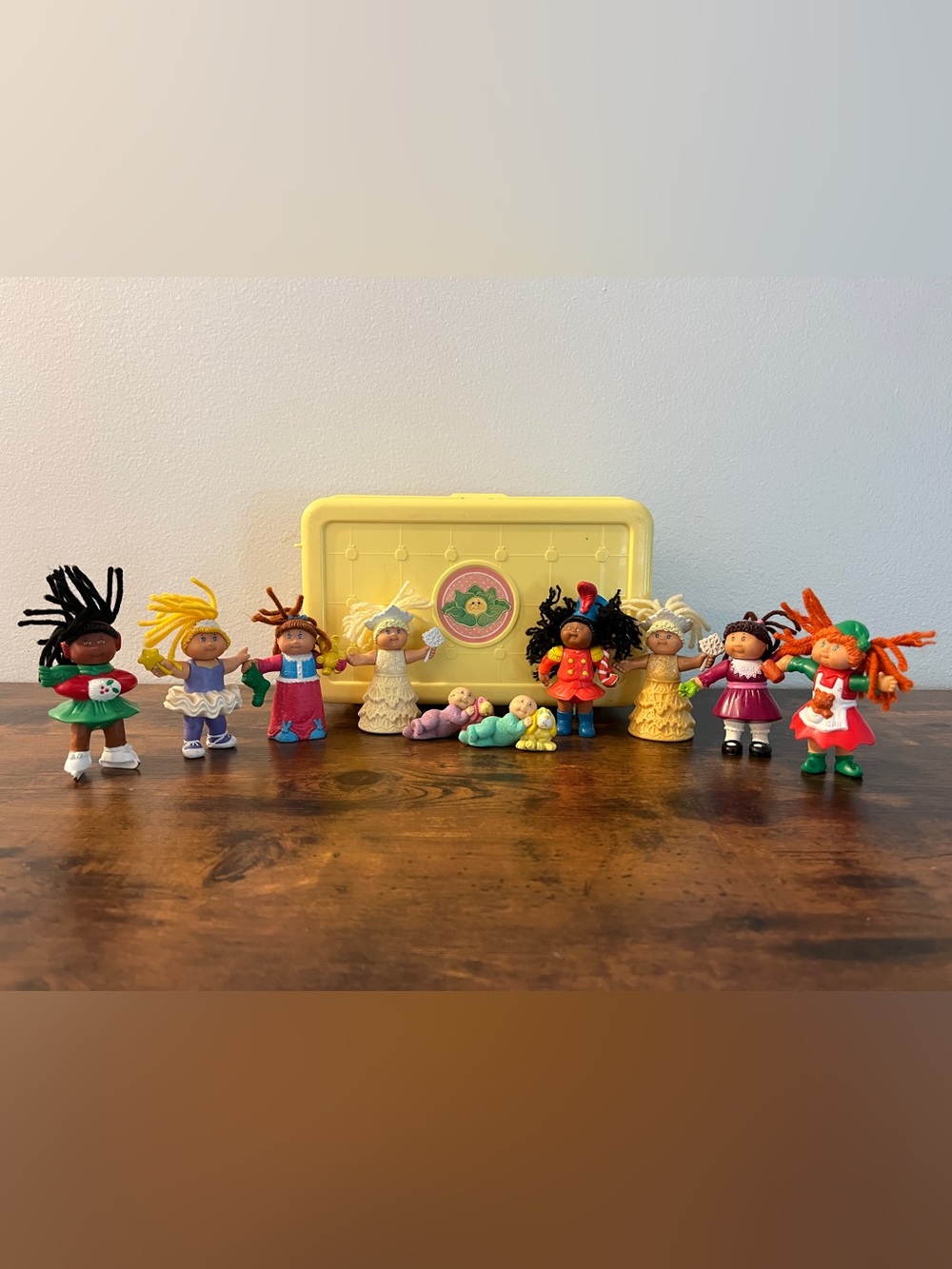 Cabbage Patch Kids Love ‘N Go Playsets Nursery Kitchen 1995 Dolls & Figures Lot